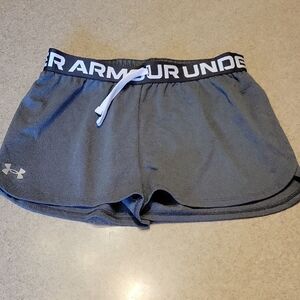 Under Armour Gray Athletic Shorts Size Youth Large